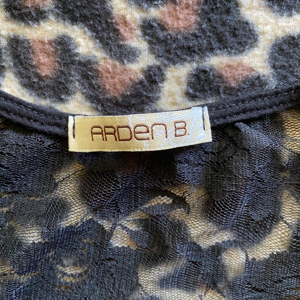 Black lace Arden B.top - Picture 4 of 4